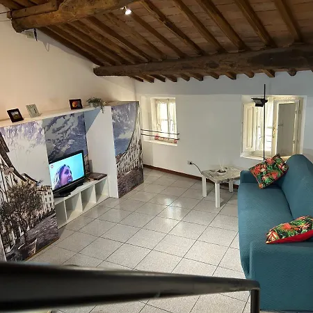 Mansarda Centro Storico Lucques